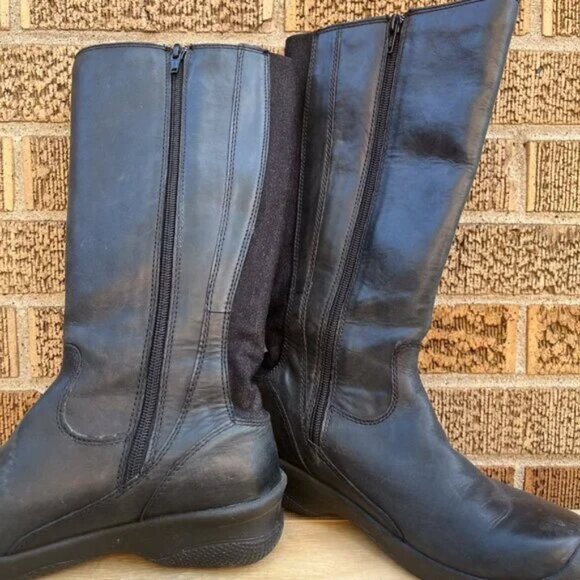 Keen Bern Baby Bern II - Women's Black Leather Boots - Picture 2 of 9